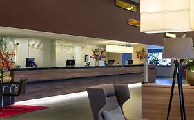 Mövenpick Hotel Amsterdam City Center 